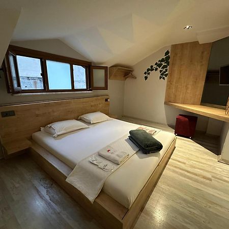 Social House Mil Hotel Istanbul Ngoại thất bức ảnh