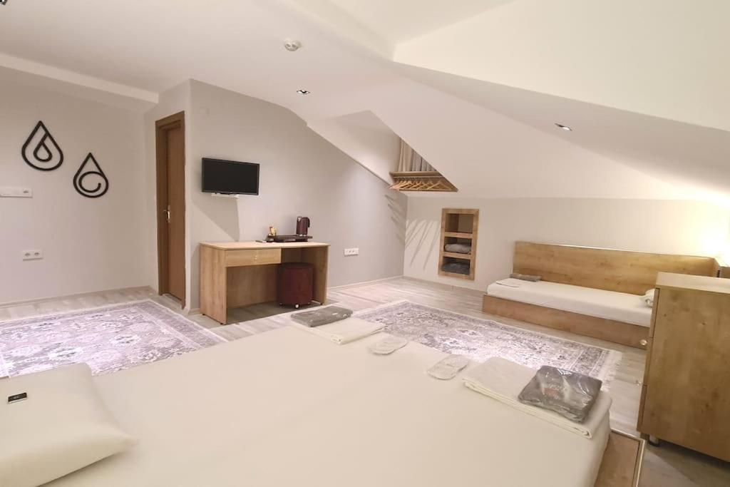 Social House Mil Hotel Istanbul Ngoại thất bức ảnh