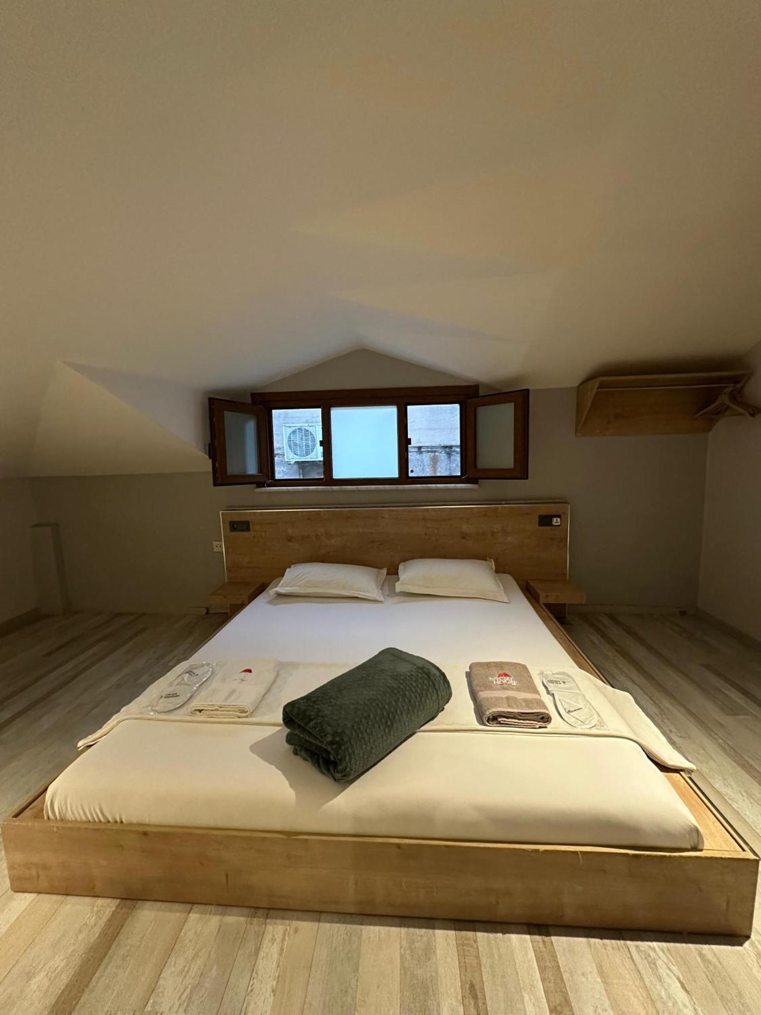 Social House Mil Hotel Istanbul Ngoại thất bức ảnh